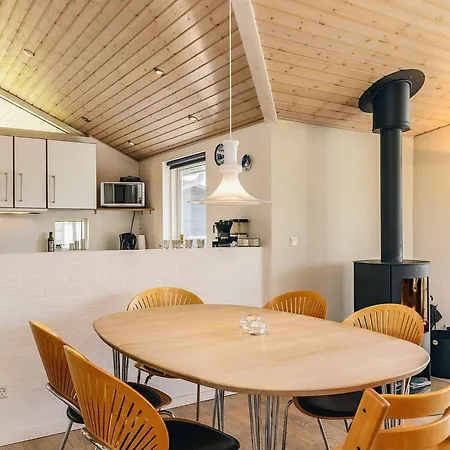 בית נופש 7 Person In Rodby-by Traum *